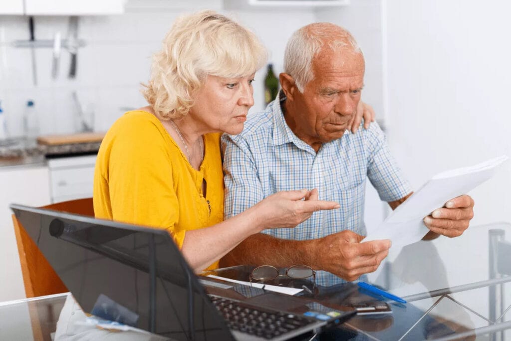 Digital Traps What to Do If Your Elderly Loved One is Being Targeted for Senior Scams